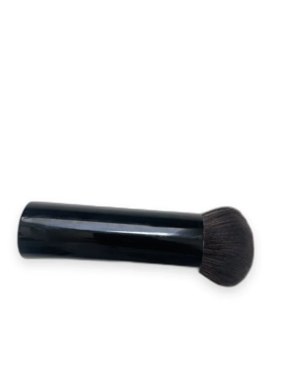 Saie The Big Brush For Buffing Kabuki Blending Makeup Brush